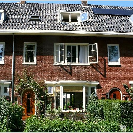 Bed & Breakfast Tegenover De Molen 하를렘 외부 사진