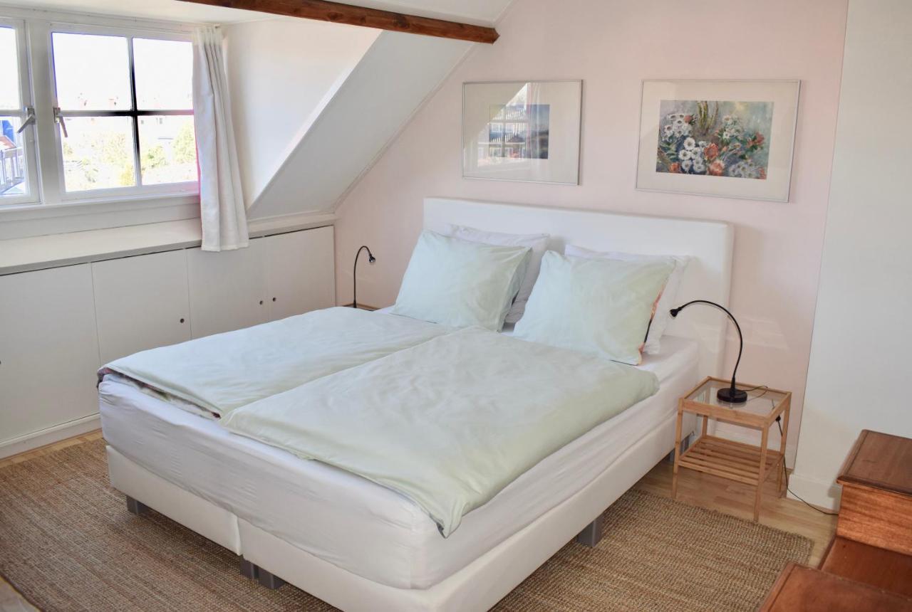 Bed & Breakfast Tegenover De Molen 하를렘 외부 사진